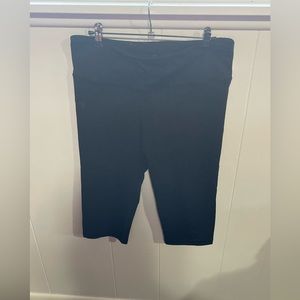 Victoria Secret capri yoga pants